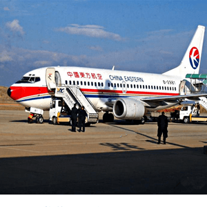 铜仁凤凰航空货运航空快运业稳步发展的原因是什么？